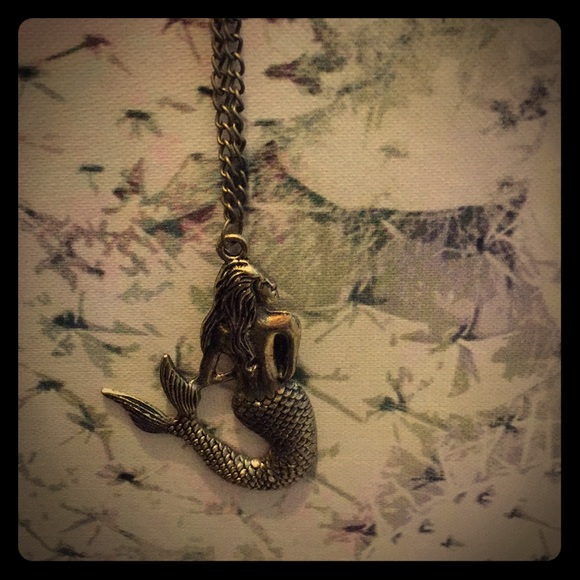 Necklace - Picture 1 of 1